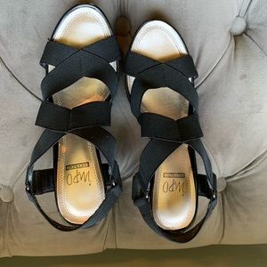 IMPO Stretch black patent wedge sandal